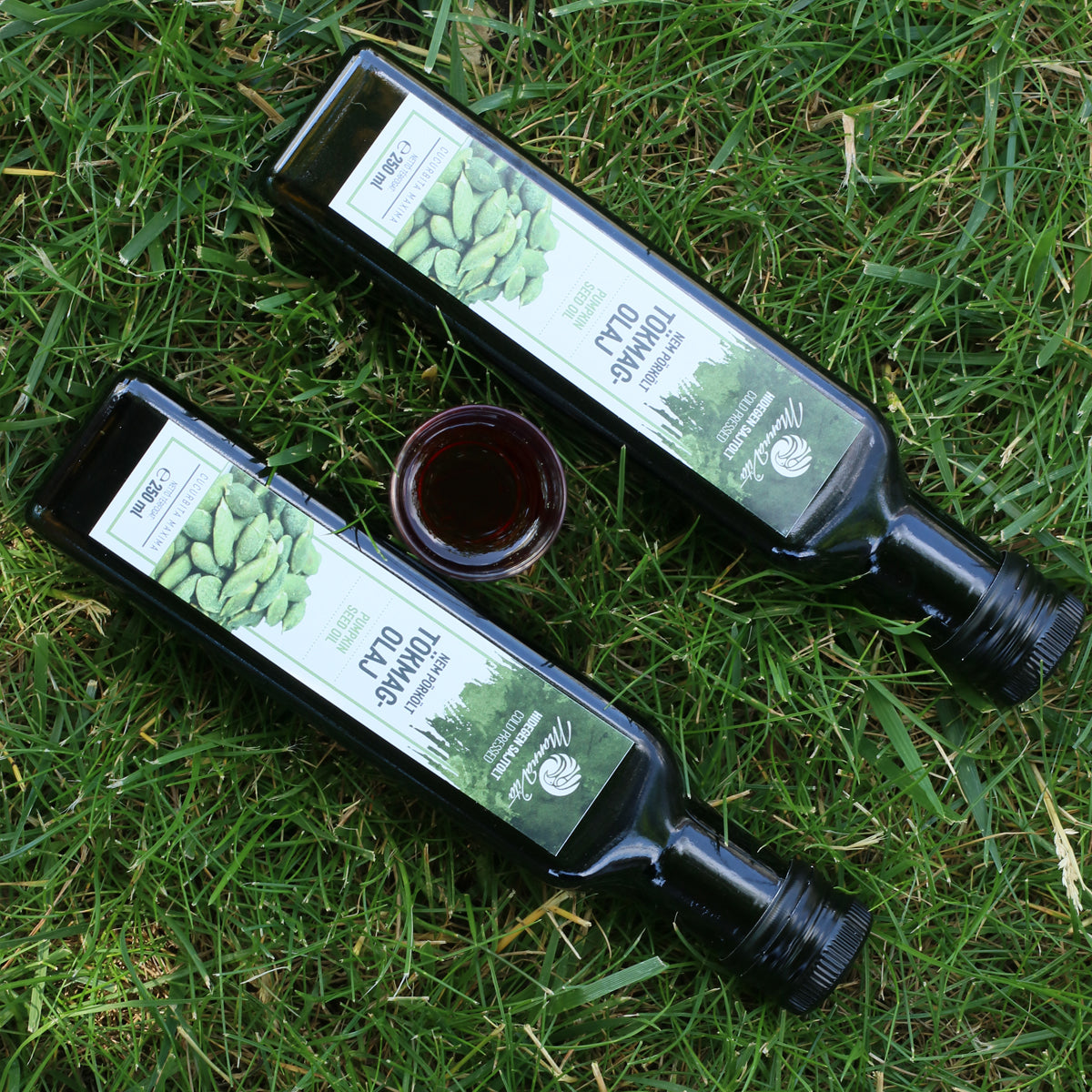 Mannavita Ungarisches kaltgepresstes Kürbiskernöl • 250 ml